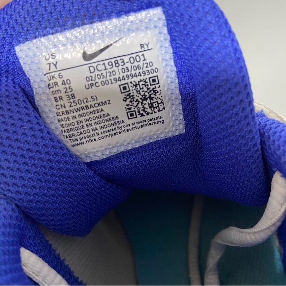 Nike Team Hustle D9 Digital Pixel Youth Athletic Shoes Basketball 7Y DC1983-001 - Picture 10 of 11